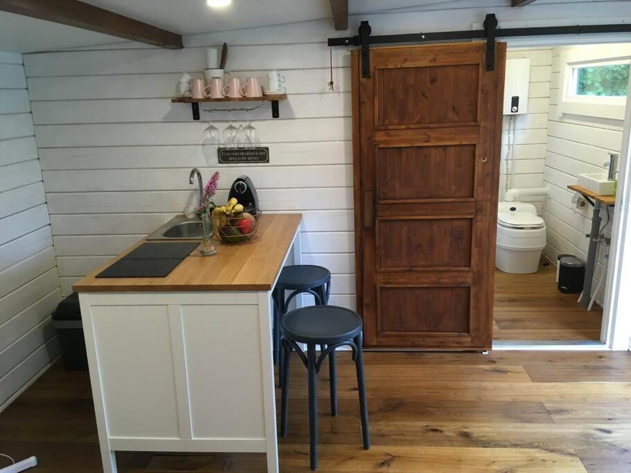 Gemuetliches Tinyhouse Im Garten Einer Villa Bad Sauerbrunn Exterior foto